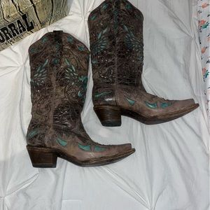 Size 6 1/2 corral boots